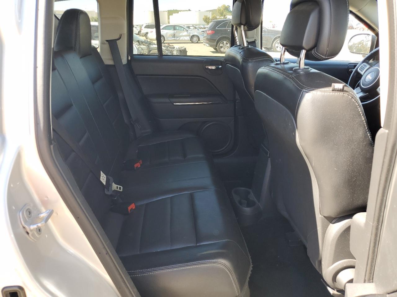 2012 Jeep Compass - Image 10