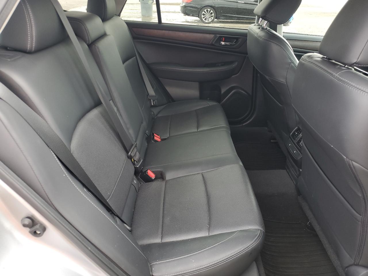 2015 Subaru Outback - Image 11