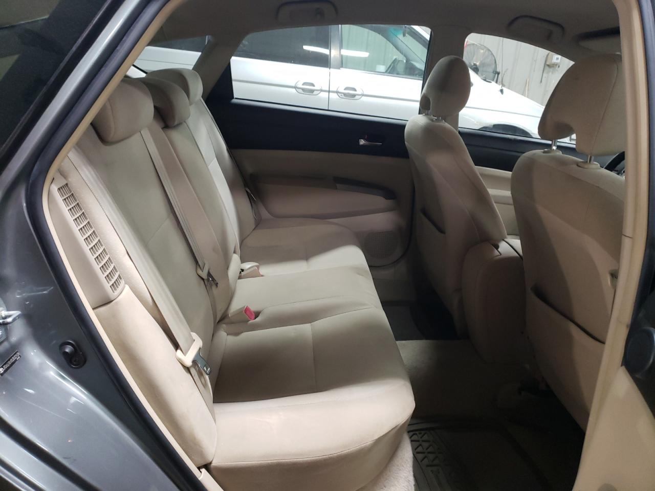 2005 Toyota Prius - Image 10