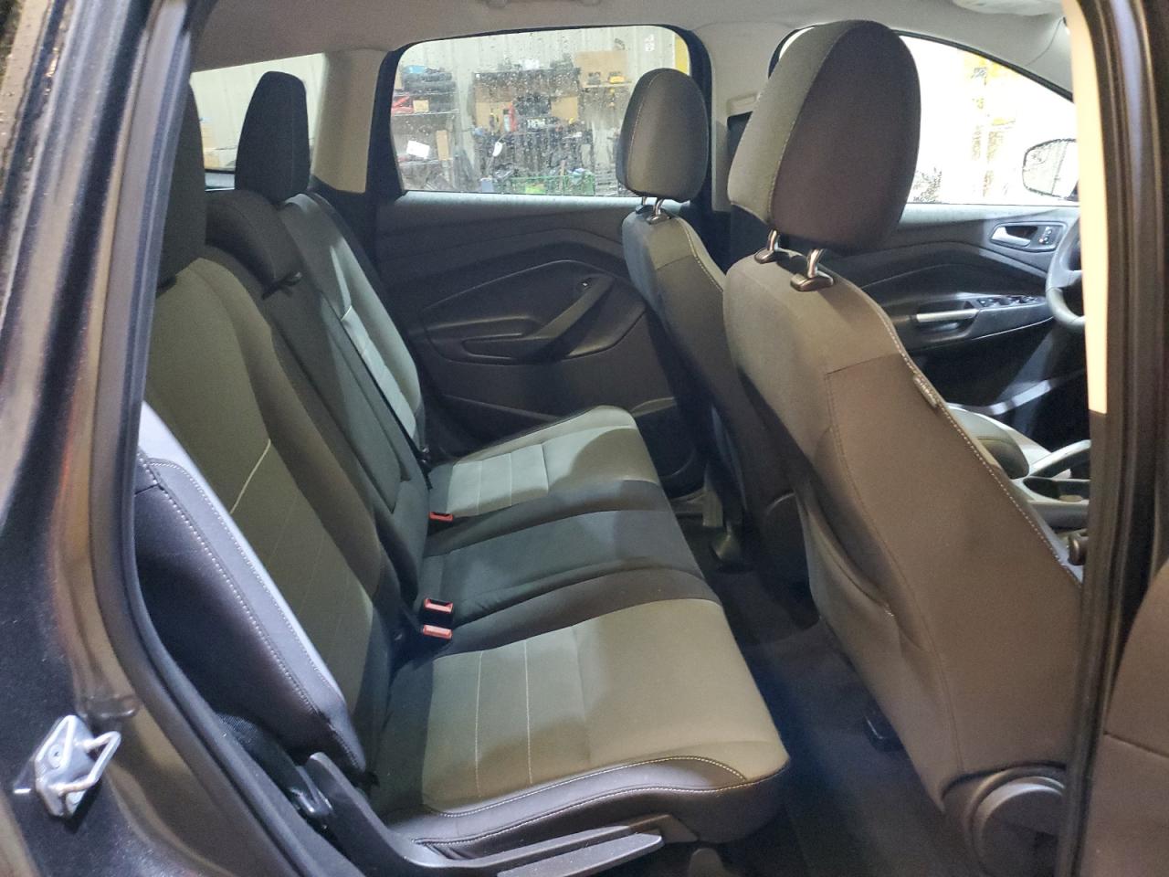 2015 Ford Escape - Image 11