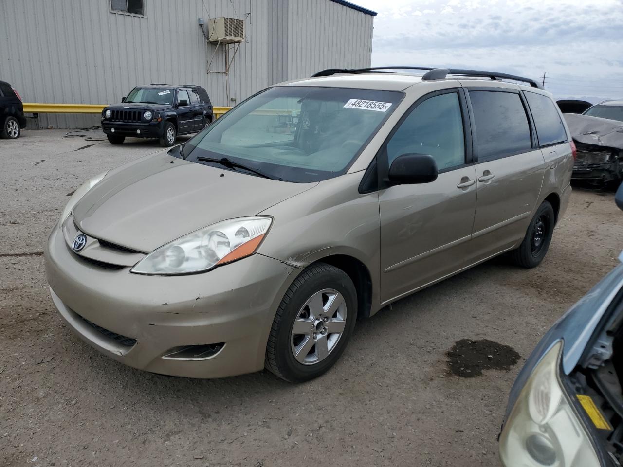 2006 Toyota Sienna - Image 1