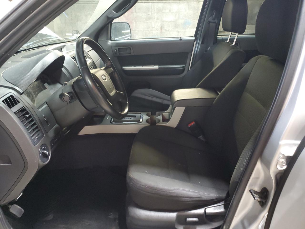 2009 Ford Escape - Image 7