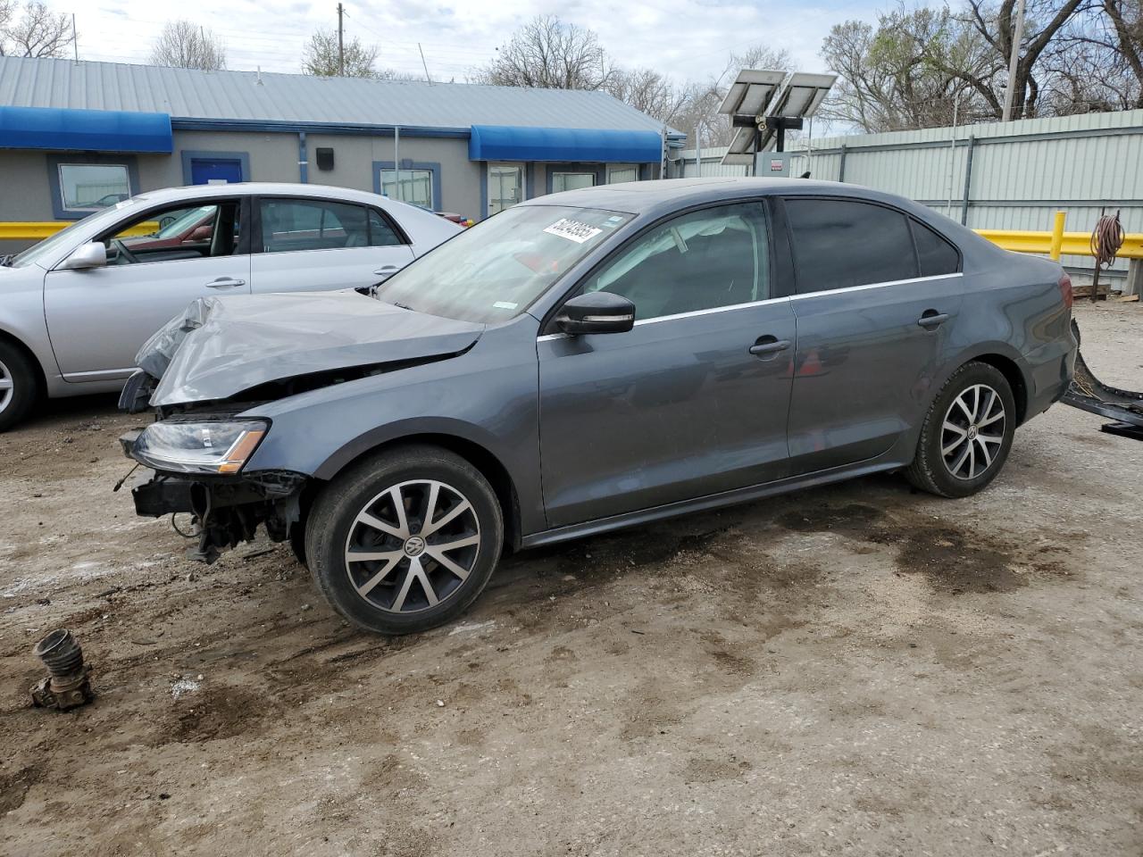 2017 Volkswagen Jetta Se for Sale in Wichita, KS - Front End