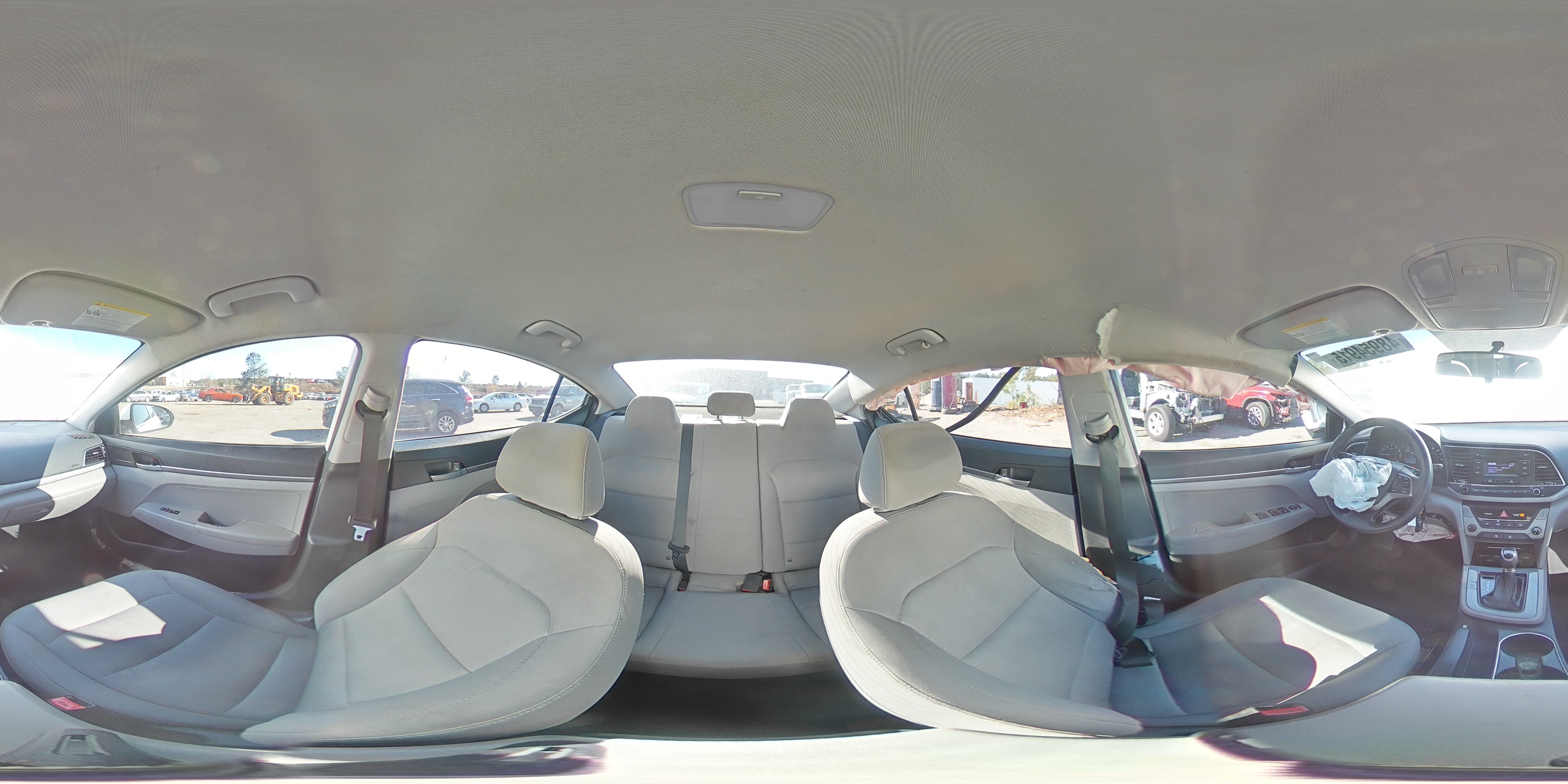 2017 Hyundai Elantra - Image 12