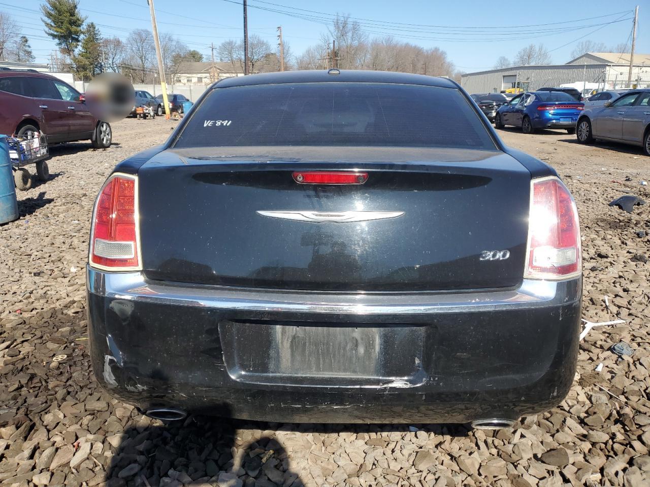 2012 Chrysler 300 - Image 6