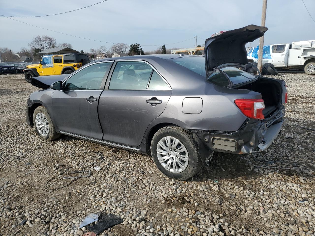 2014 Toyota Camry - Image 2