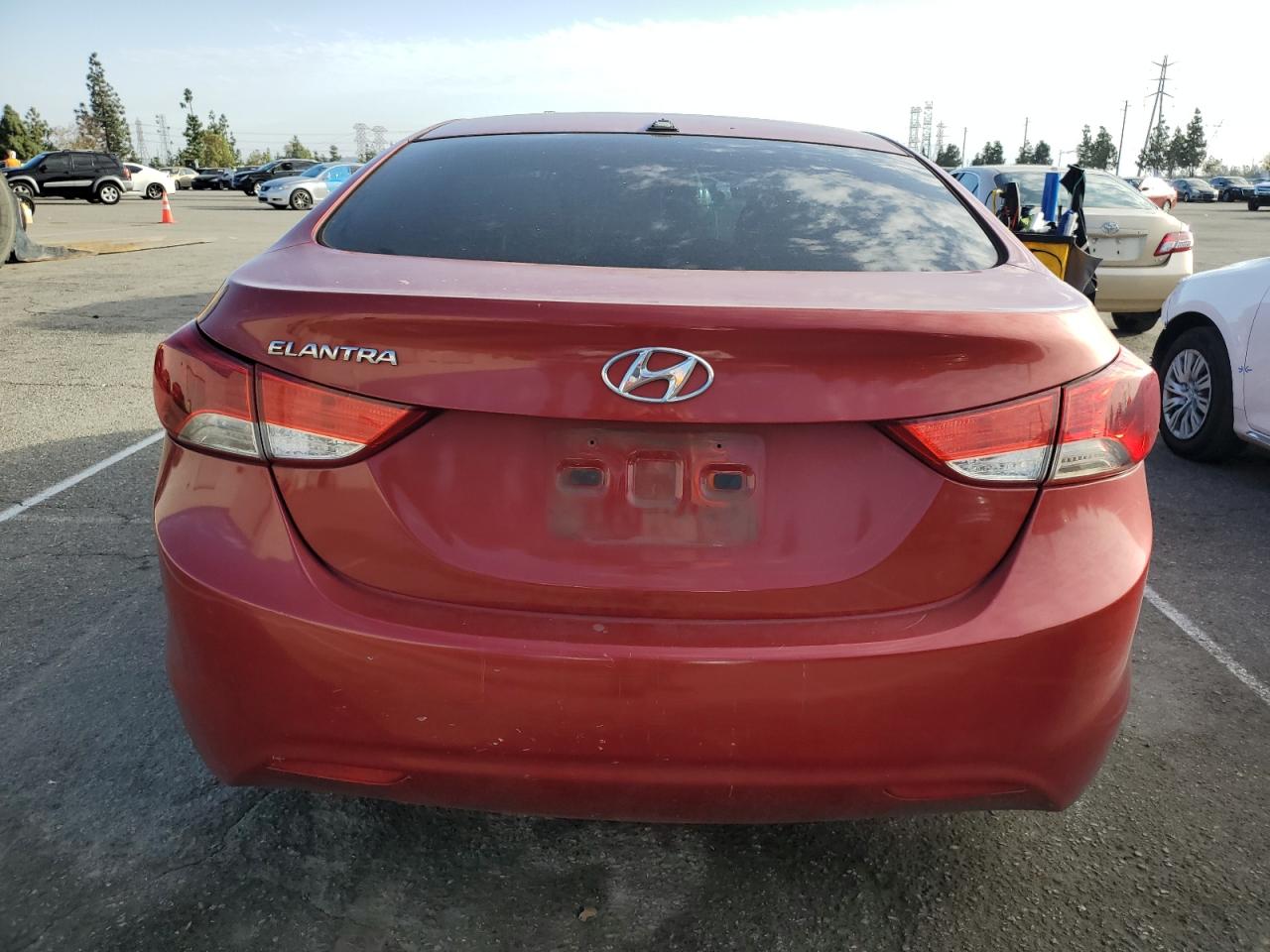 2013 Hyundai Elantra - Image 6