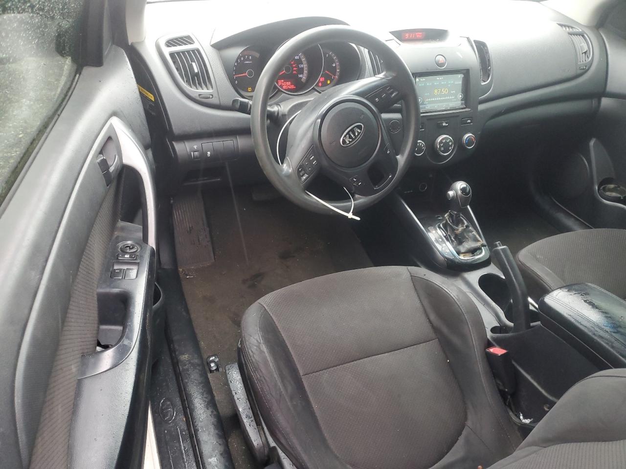 2012 Kia Forte - Image 8