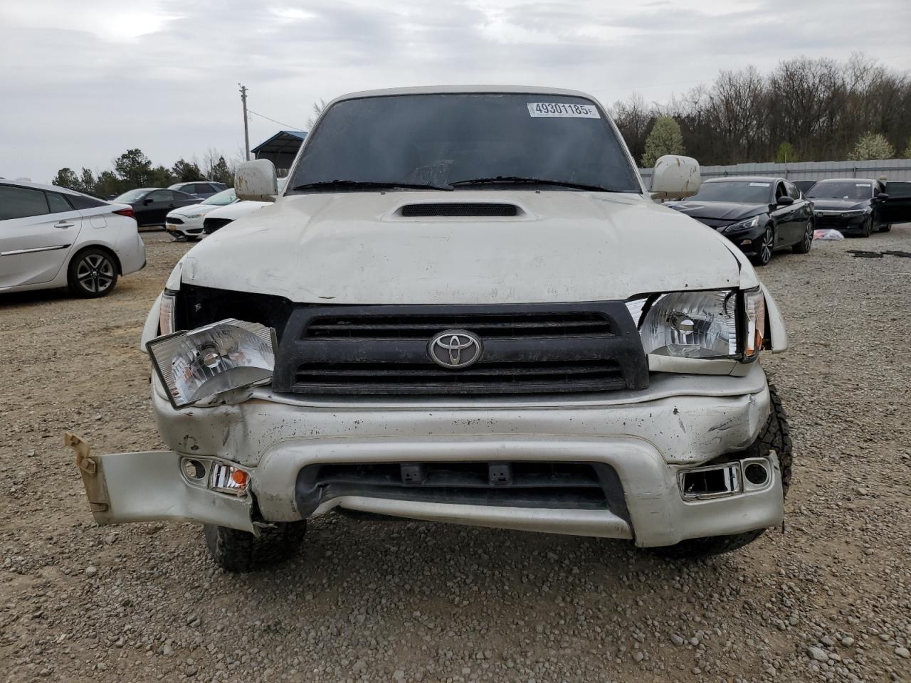 2000 Toyota 4Runner - Image 5