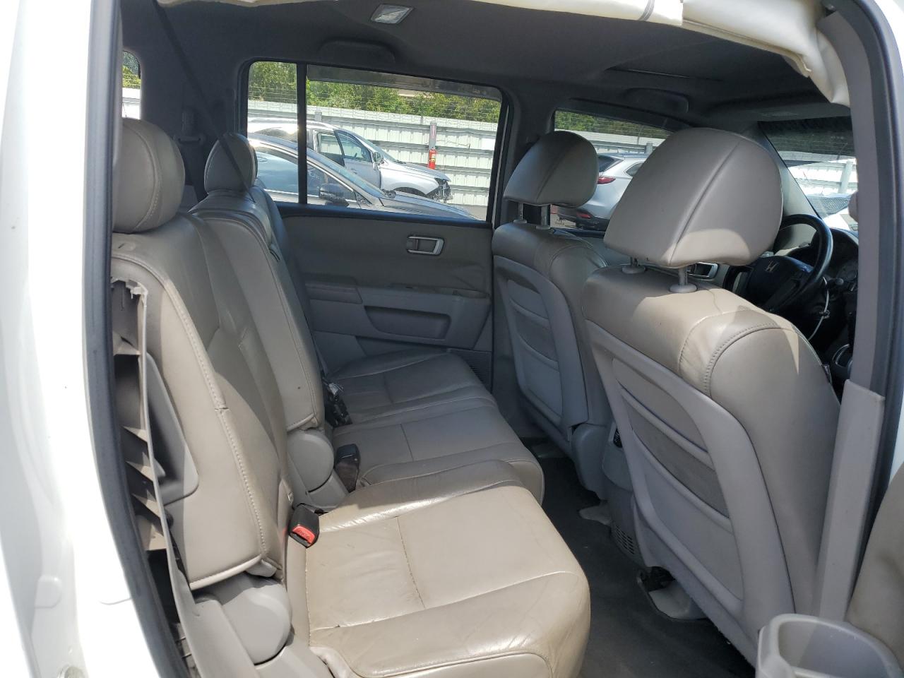 2011 Honda Pilot - Image 11