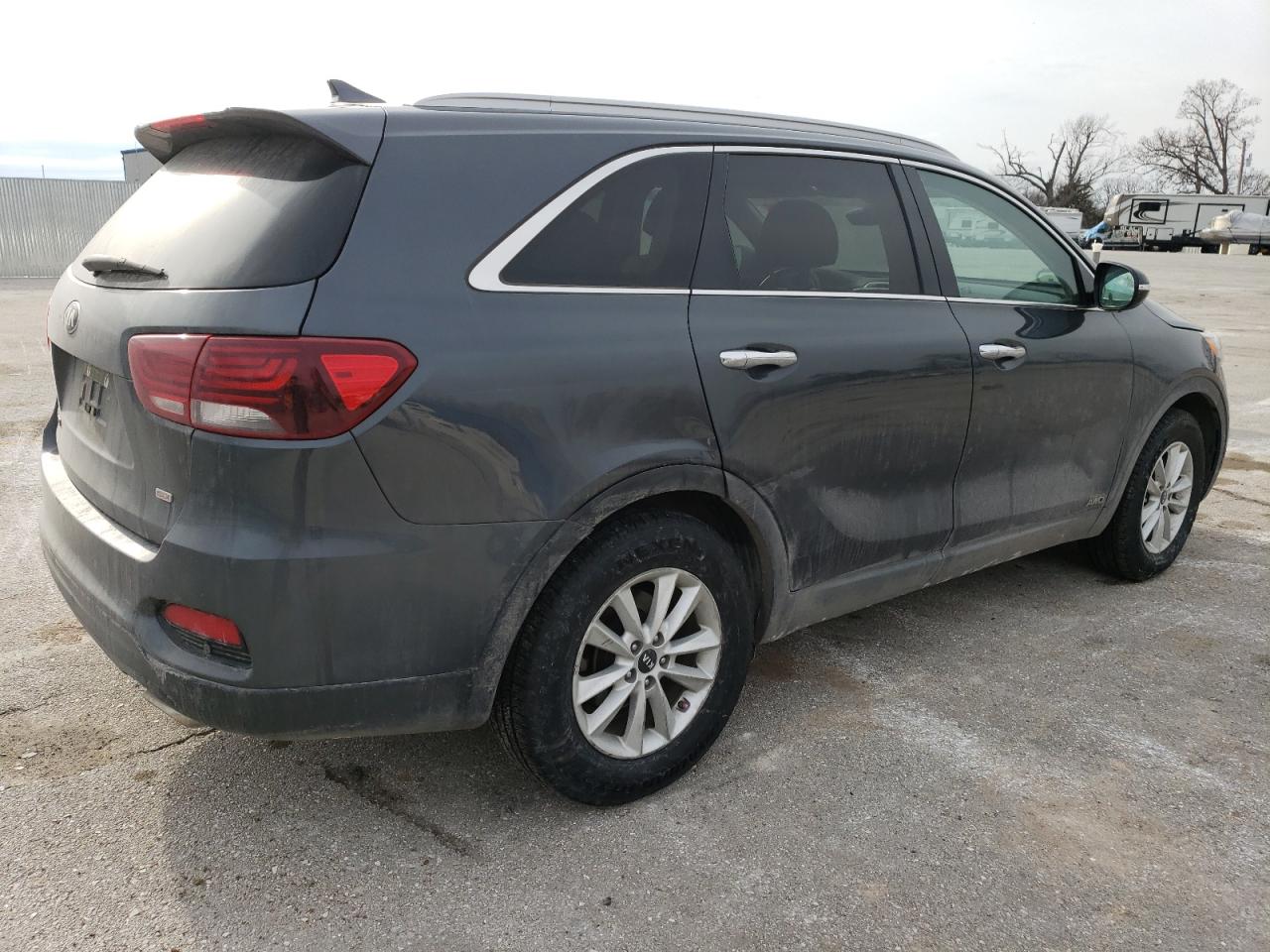2019 Kia Sorento - Image 3