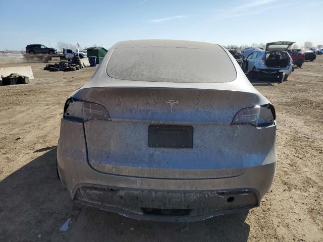  TESLA MODEL Y 2024 Silver