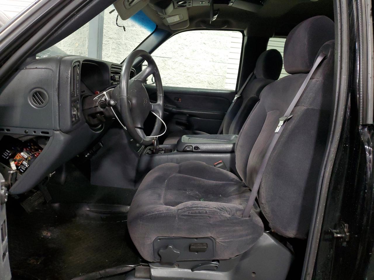 2000 Chevrolet Silverado - Image 7