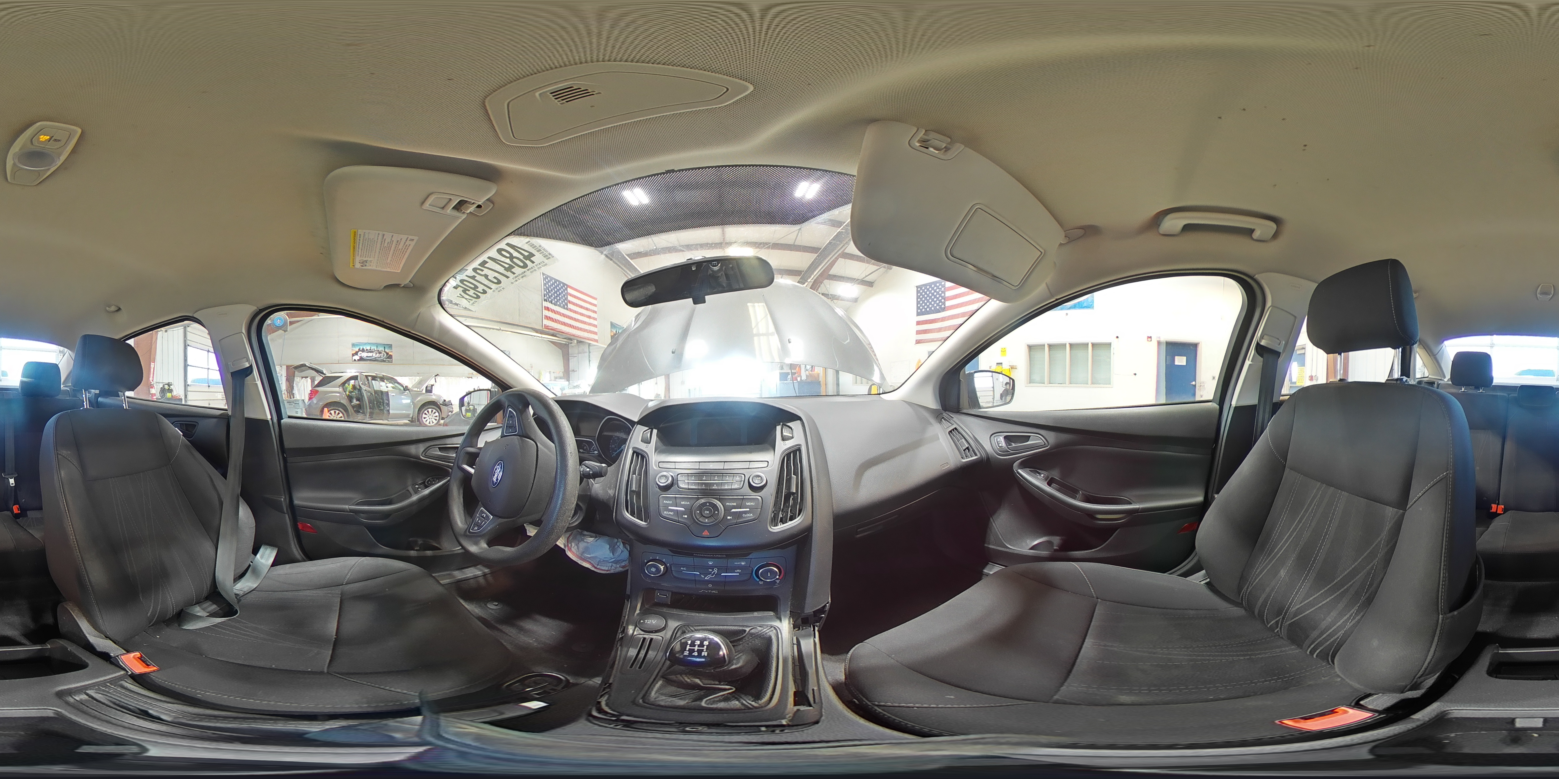 2018 Ford Focus - Image 15