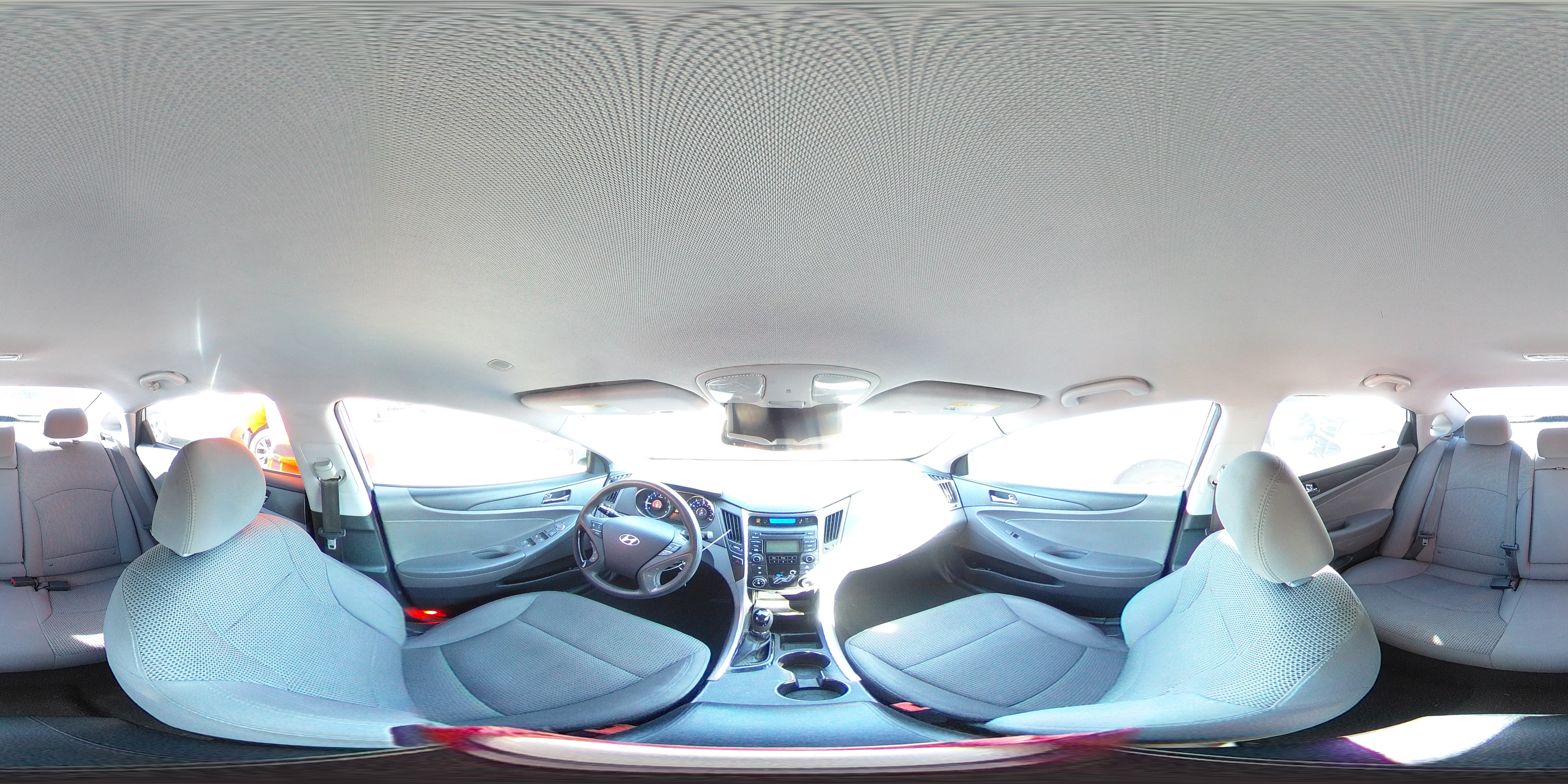 2012 Hyundai Sonata - Image 13