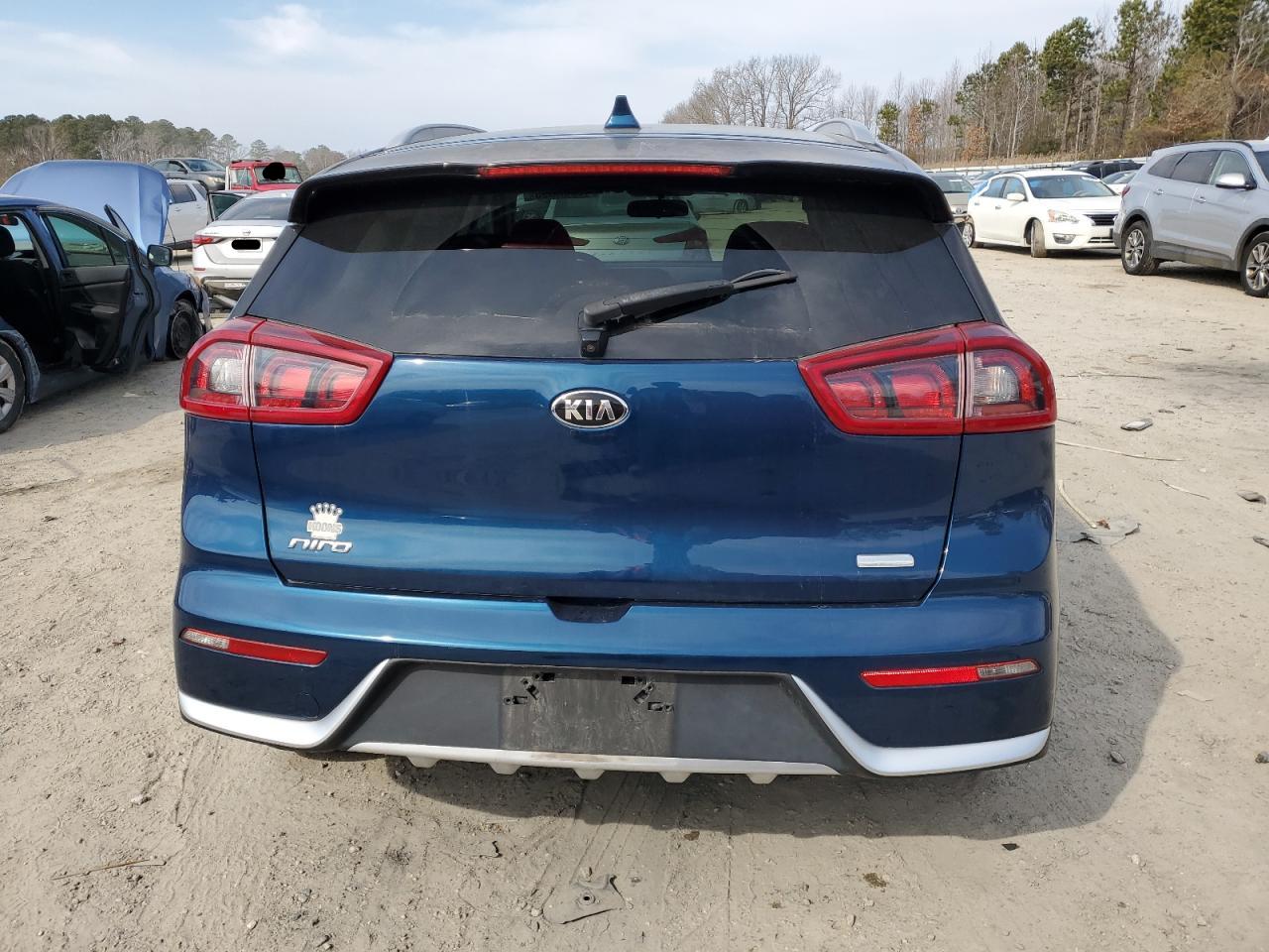 2019 Kia Niro - Image 6