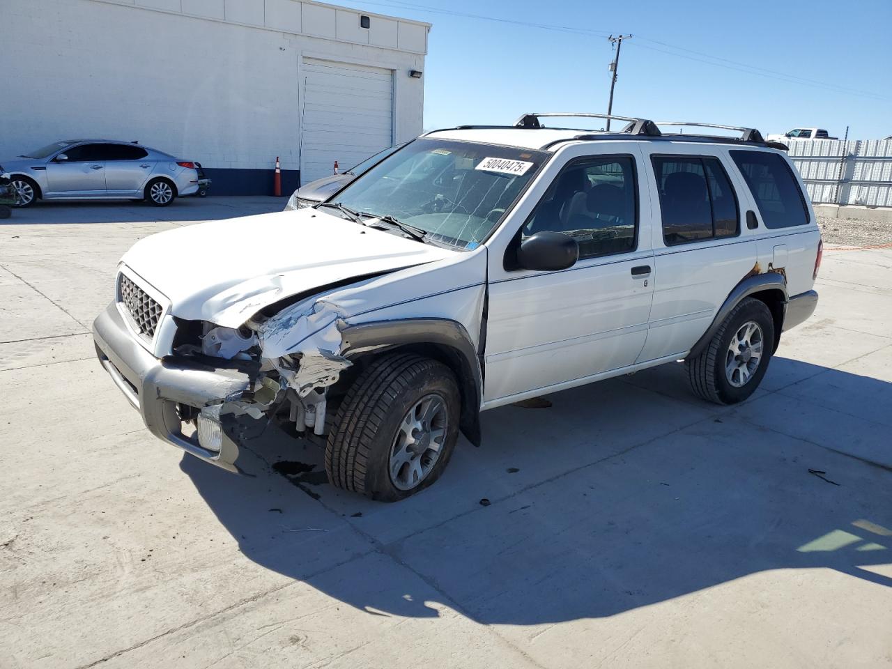 2001 Nissan Pathfinder Le იყიდება Farr West-ში, UT - Front End