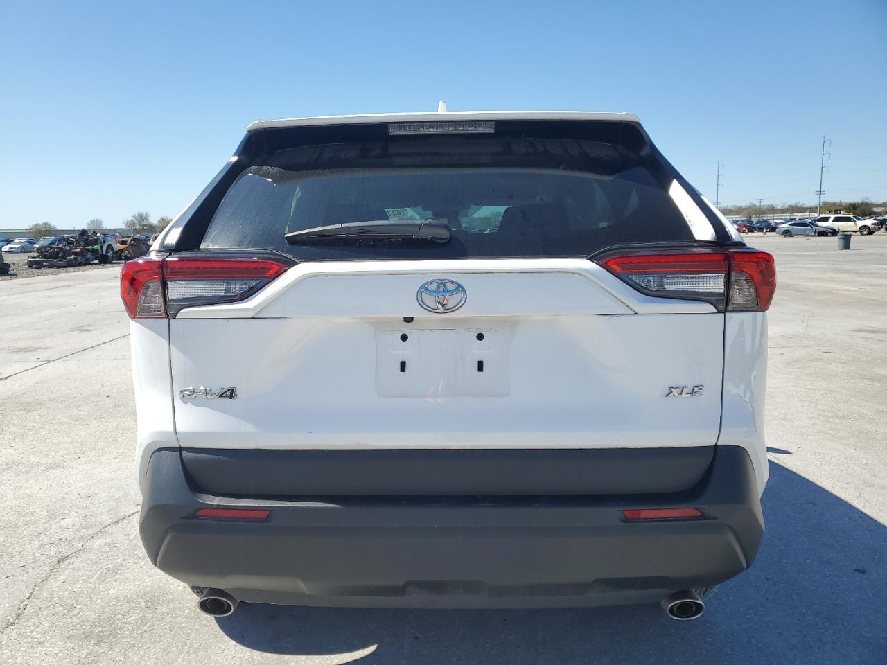 2024 Toyota RAV 4 - Image 6