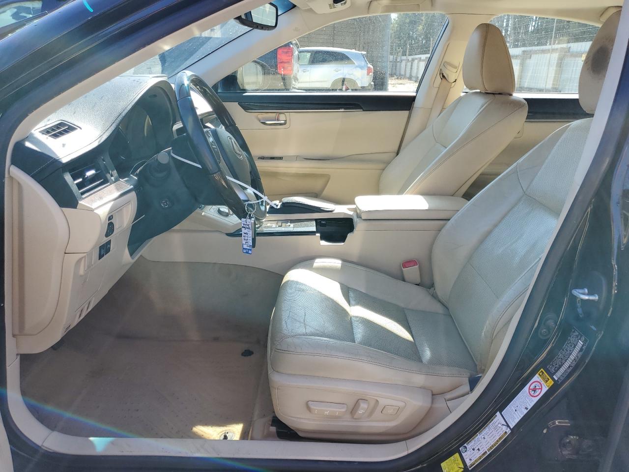 2014 Lexus ES - Image 7