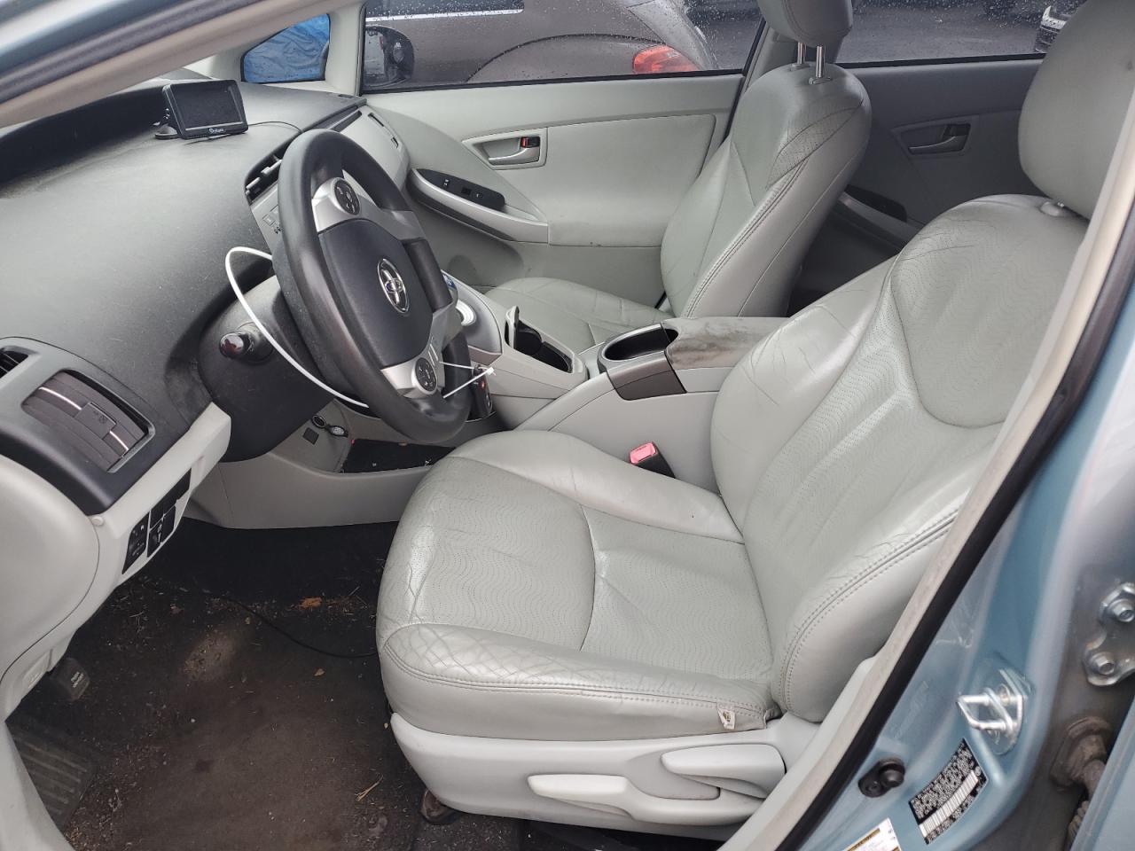 2013 Toyota Prius - Image 7