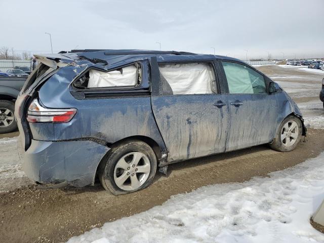 2015 TOYOTA SIENNA LE