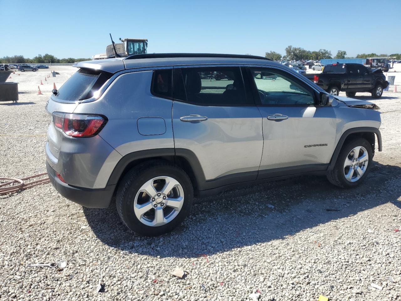 2019 Jeep Compass - Image 3