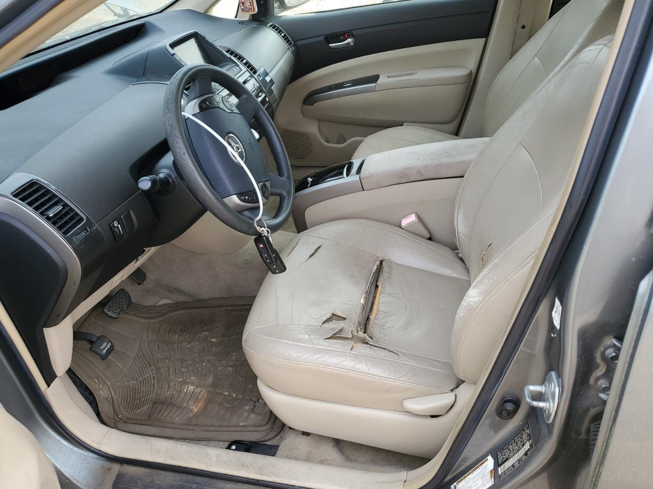 2004 Toyota Prius - Image 8