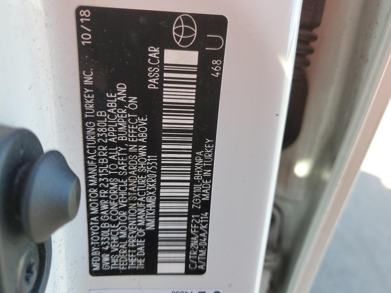 2019 Toyota C-HR - Image 12