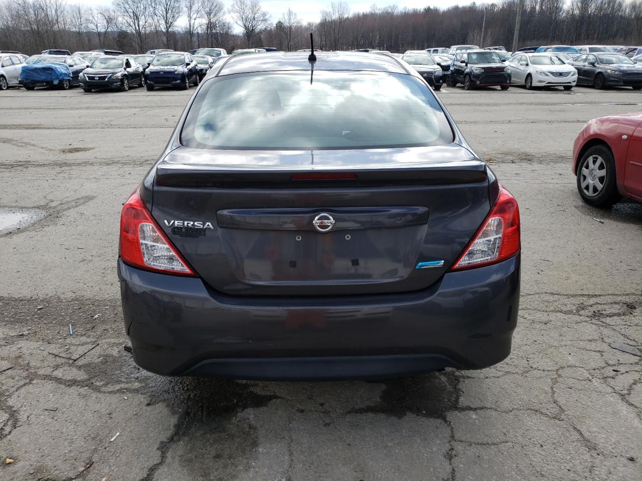 2015 Nissan Versa - Image 6