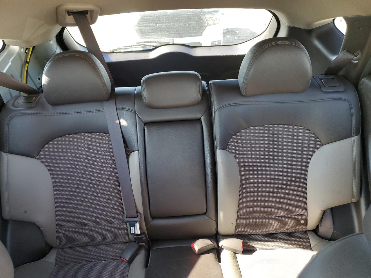 2013 Hyundai Tucson - Image 10