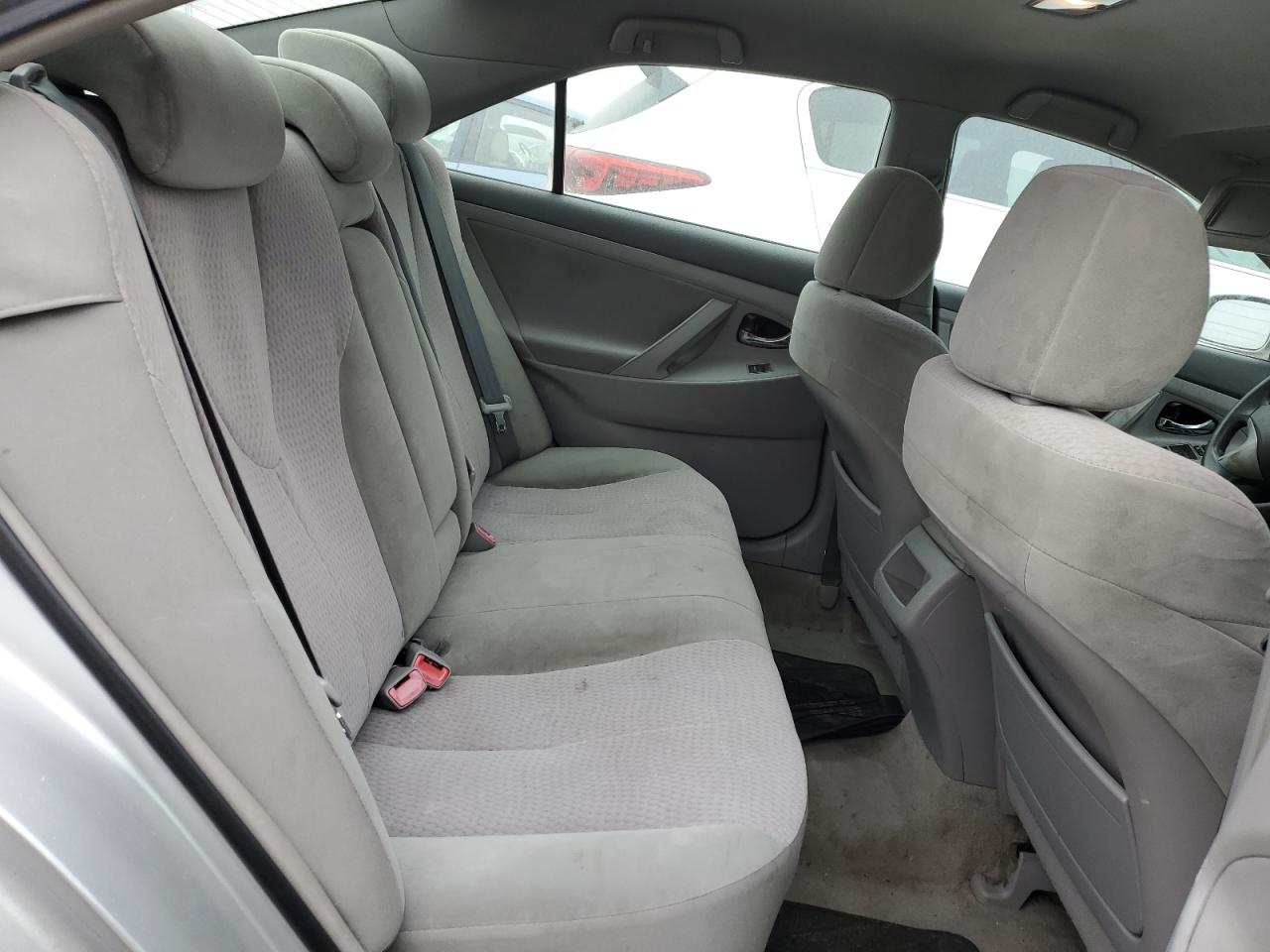 2010 Toyota Camry - Image 10