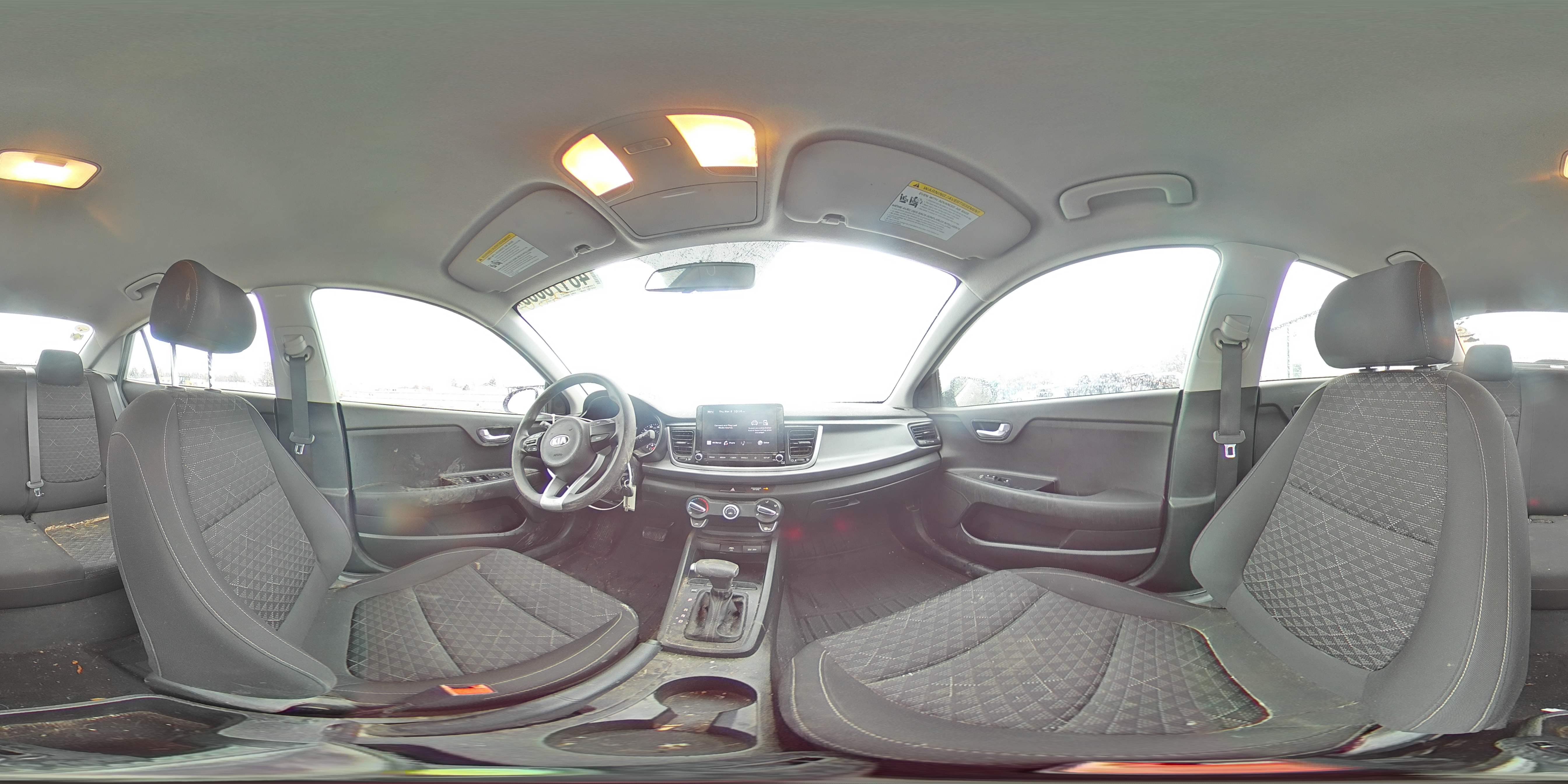 2021 Kia Rio - Image 12
