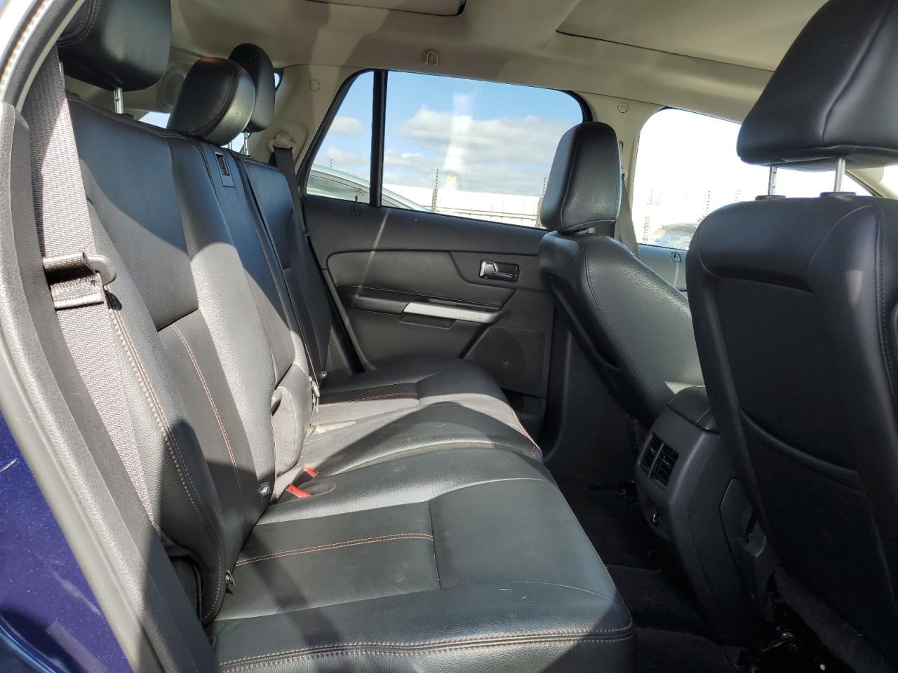 2011 Ford Edge - Image 11