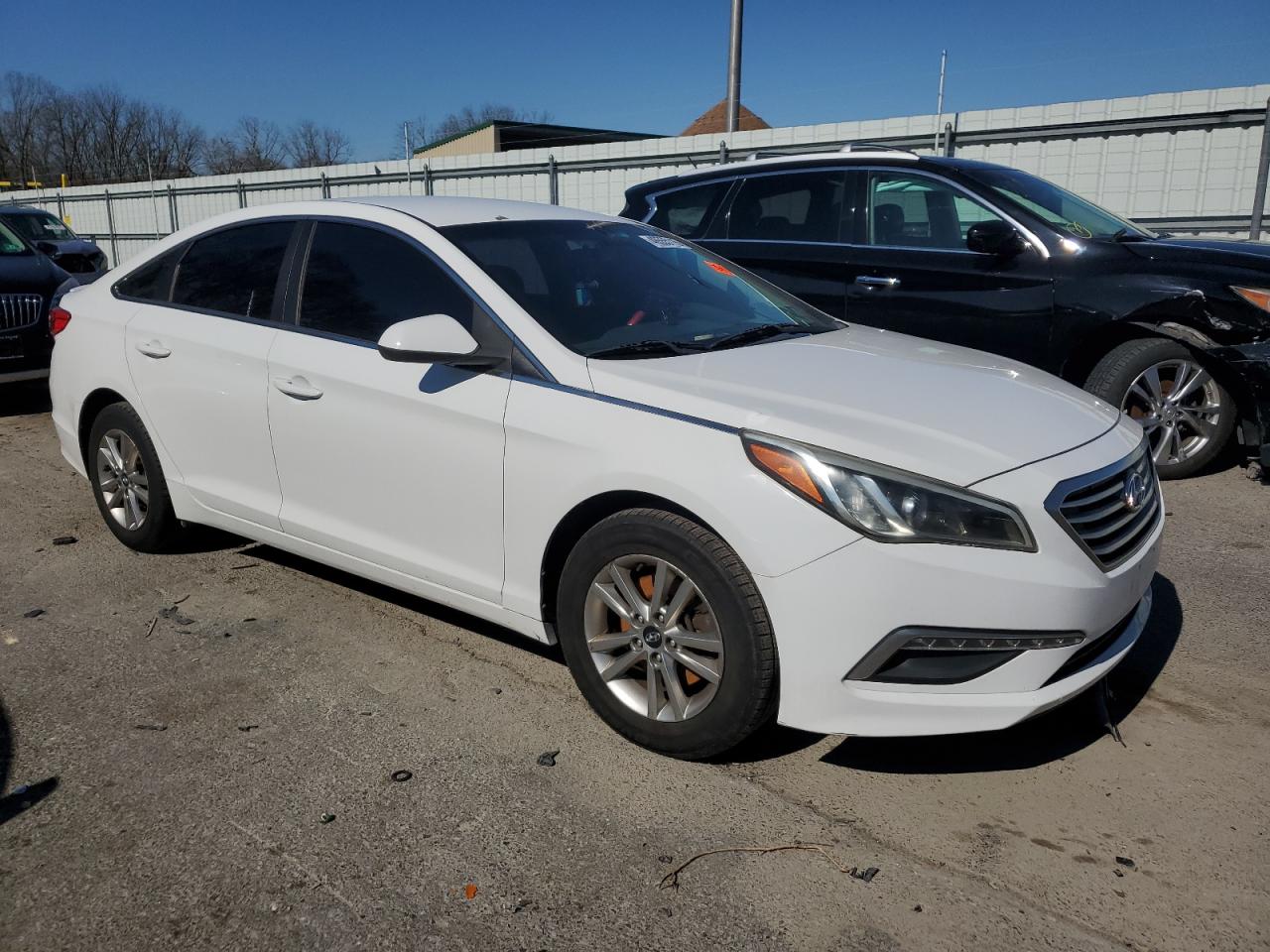 2015 Hyundai Sonata - Image 4