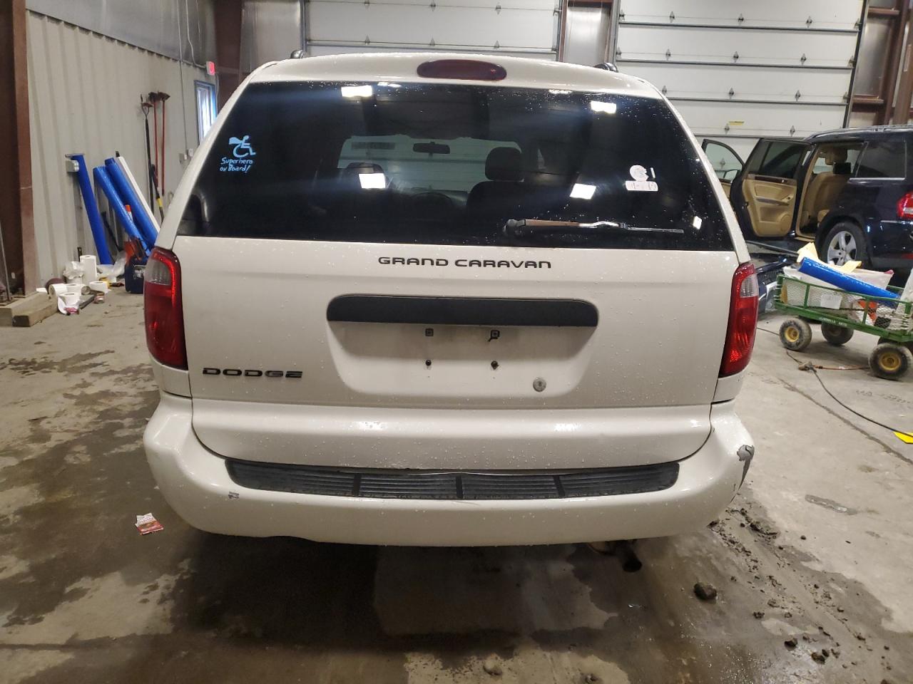 2007 Dodge Caravan - Image 6