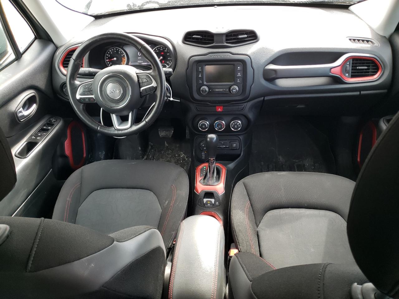 2015 Jeep Renegade - Image 8