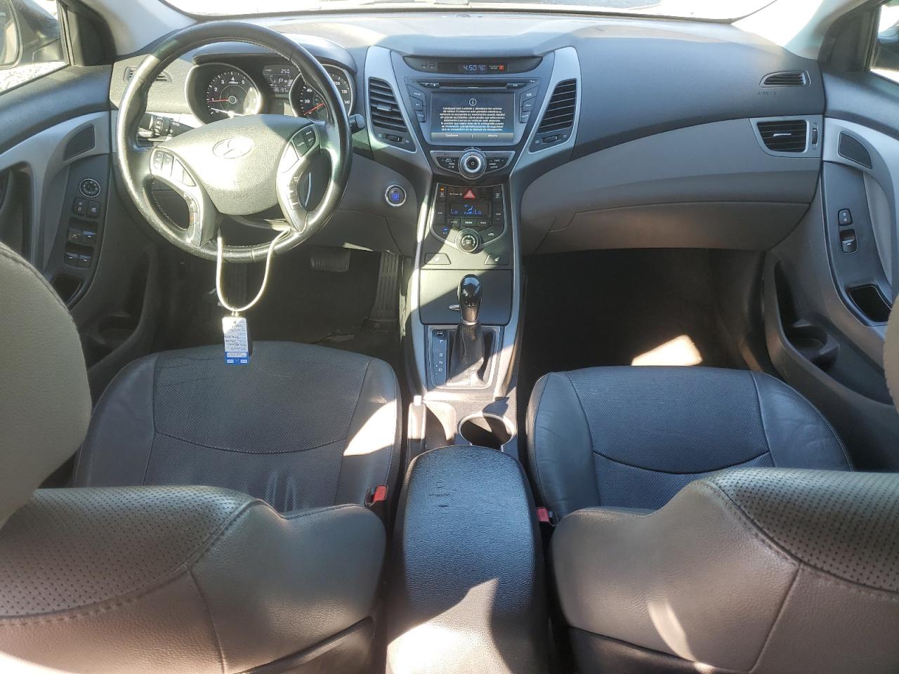 2014 Hyundai Elantra - Image 8