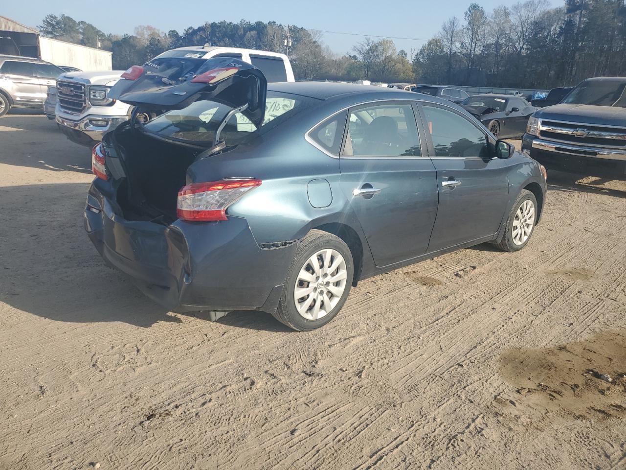 2014 Nissan Sentra - Image 3