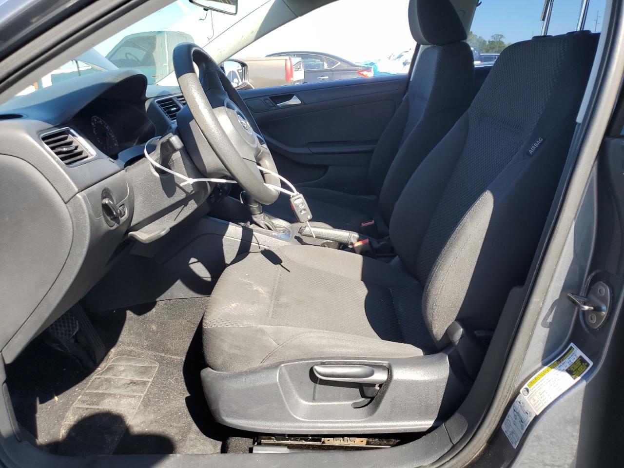 2014 Volkswagen Jetta - Image 7