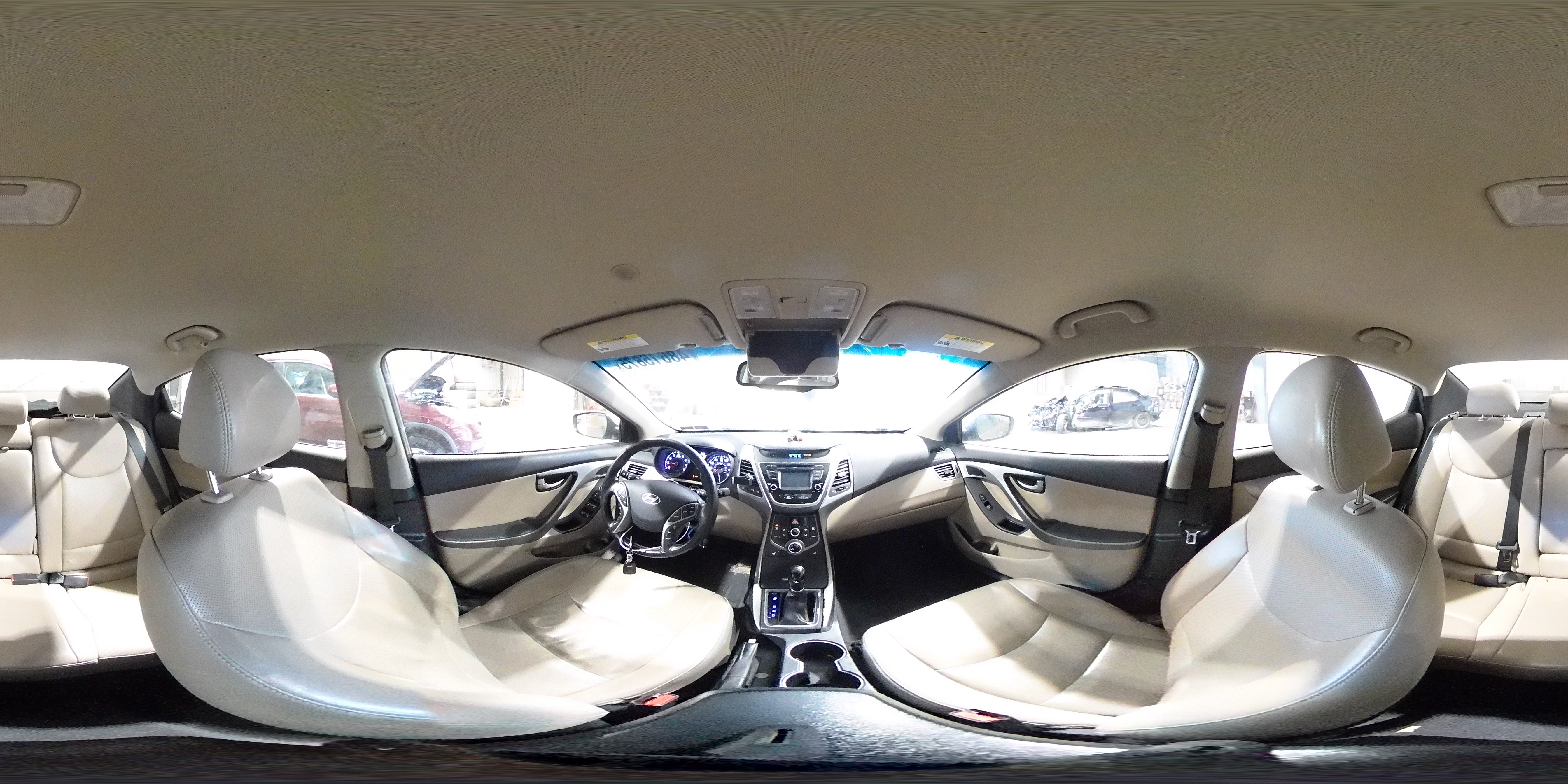 2014 Hyundai Elantra - Image 13