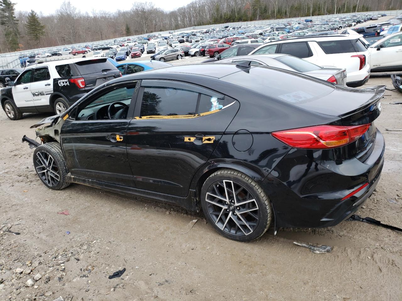 2017 Hyundai Elantra - Image 2