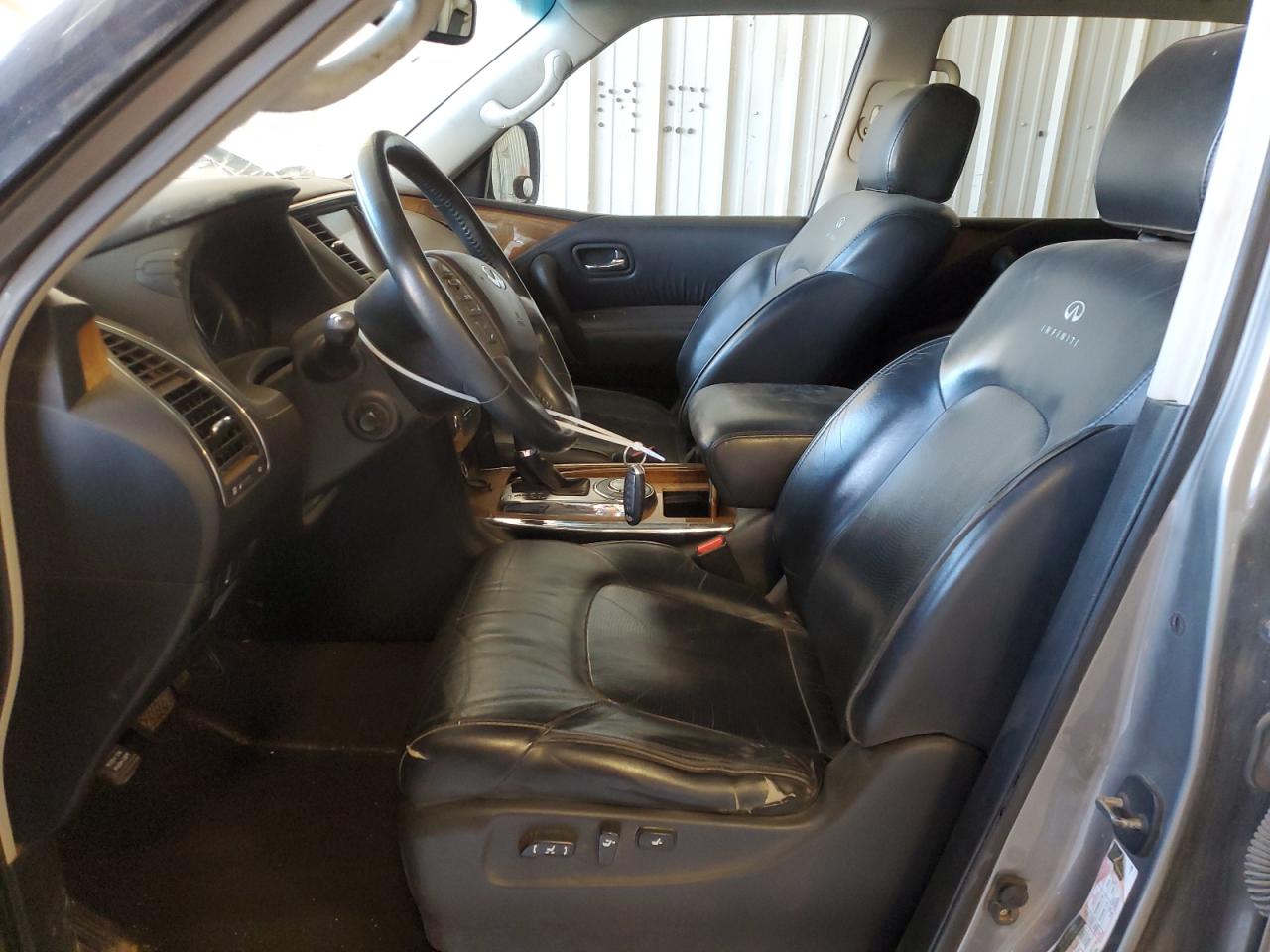 2014 Infiniti QX80 - Image 7
