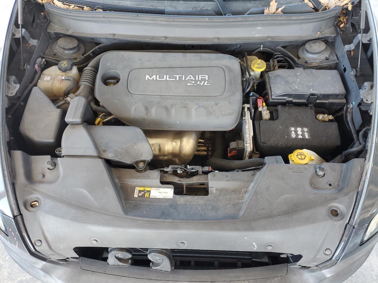2016 Jeep Cherokee - Image 12