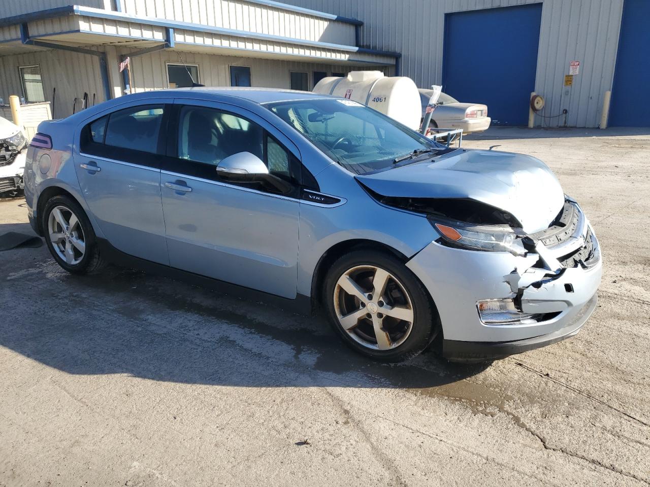 2014 Chevrolet Volt - Image 4