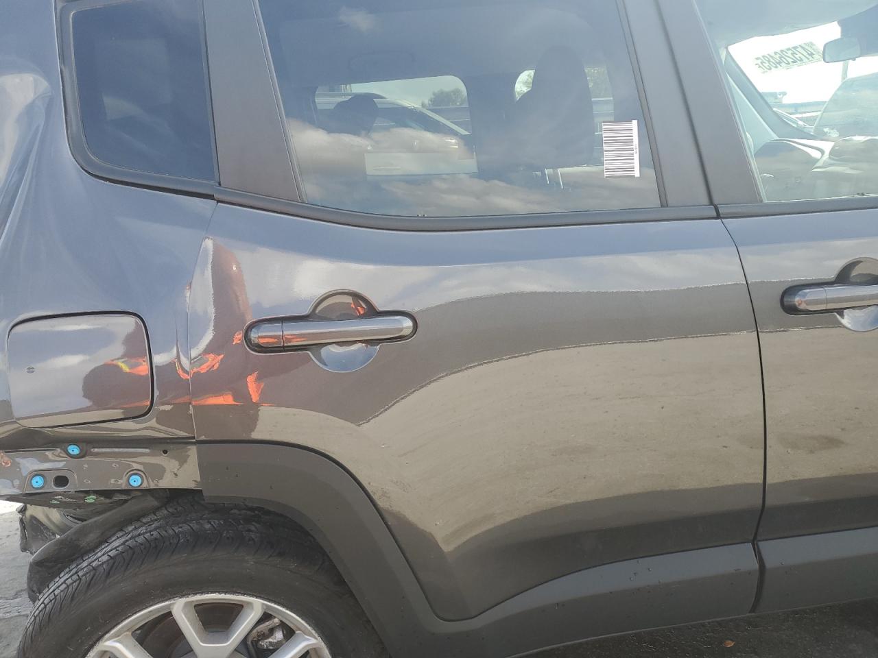 2021 Jeep Renegade - Image 11