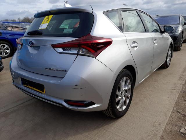 2015 TOYOTA AURIS BNES