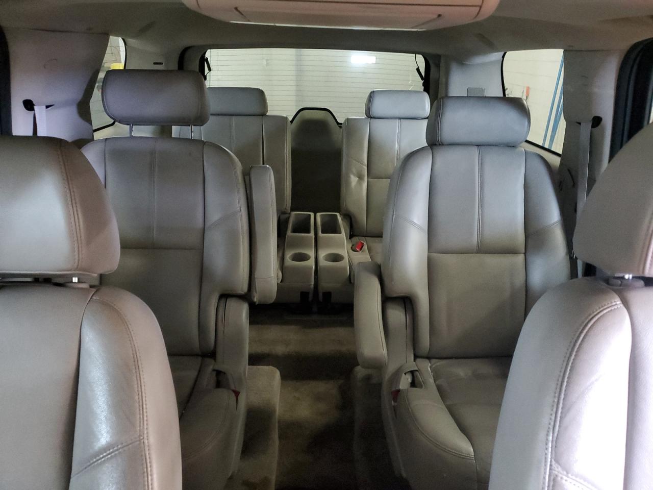 2008 Chevrolet Tahoe - Image 10