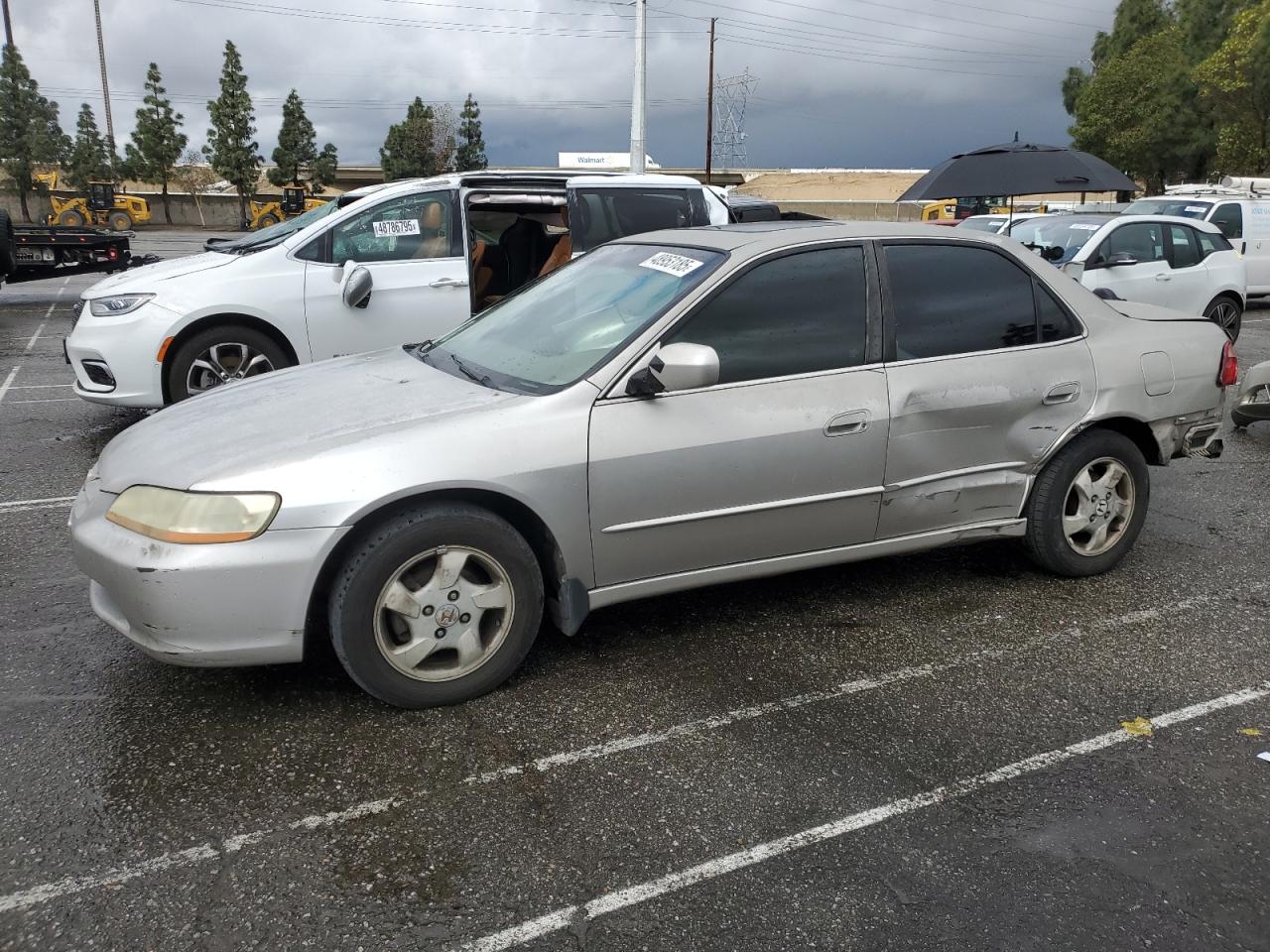 Rancho Cucamonga, CA에서 판매 중인 1999 Honda Accord Ex - Rear End