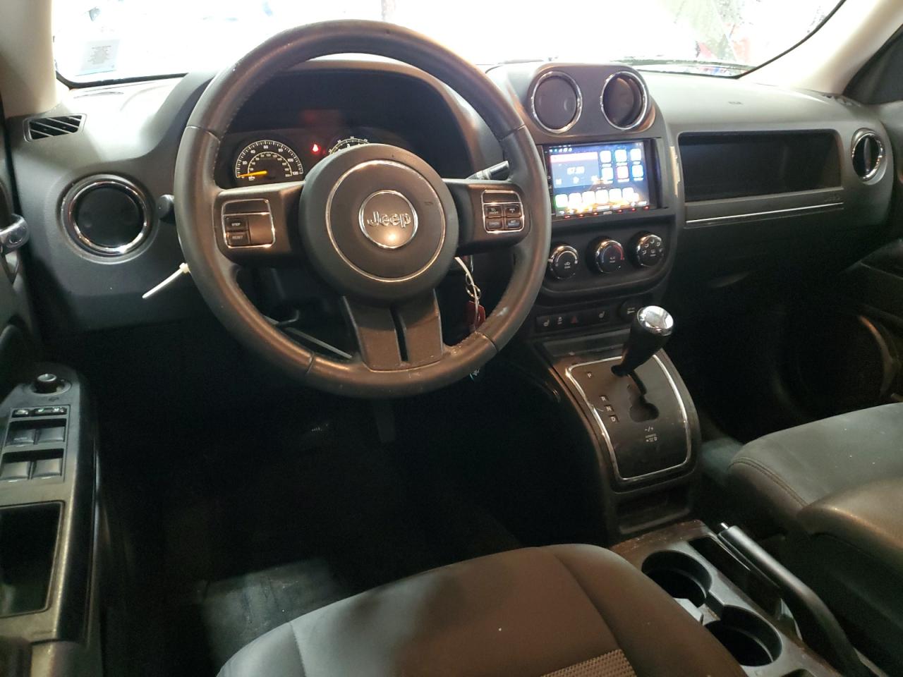 2015 Jeep Liberty (Patriot) - Image 8
