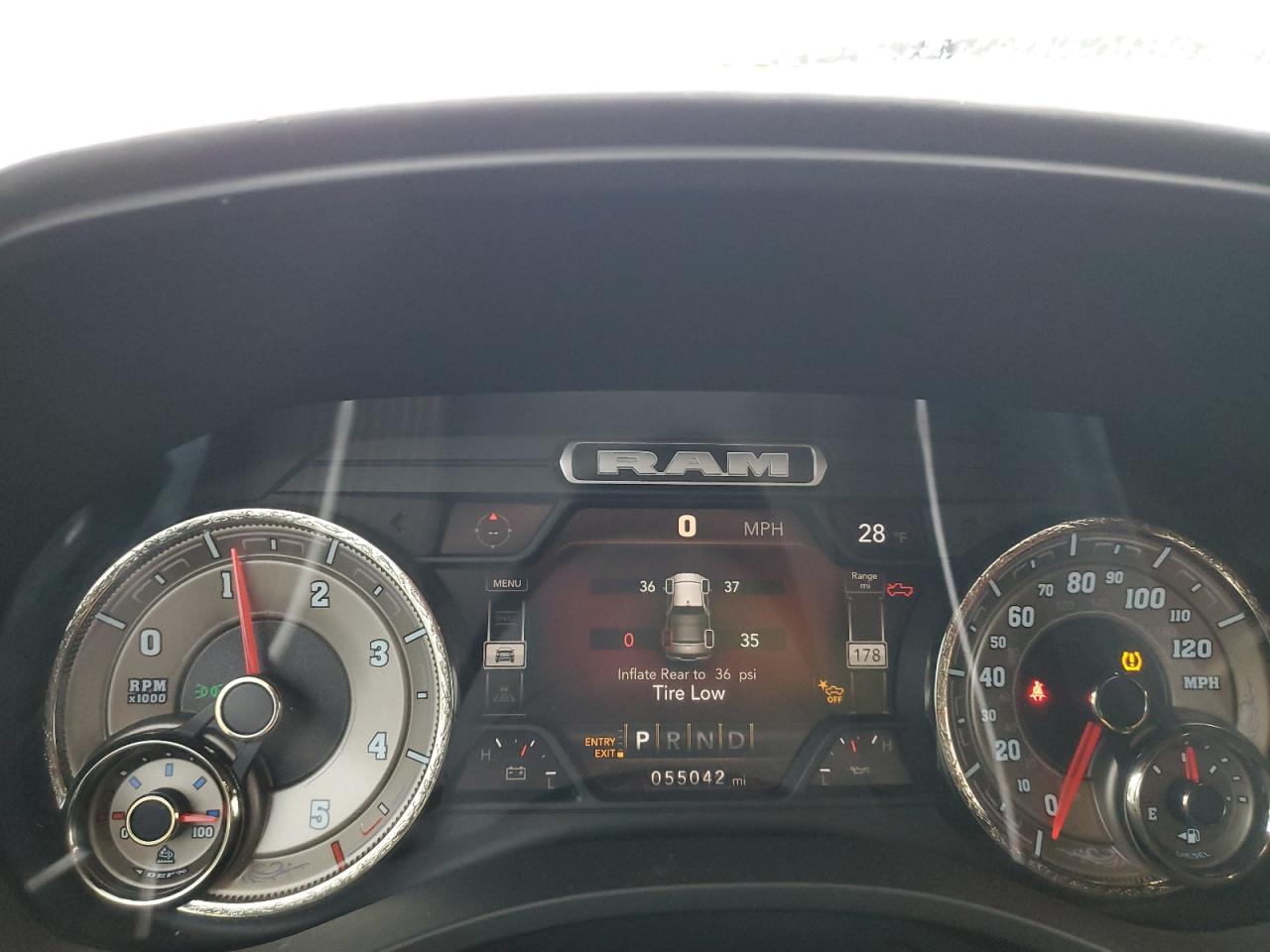 2022 RAM 1500 - Image 9